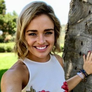 Meet your Posher, Nicole